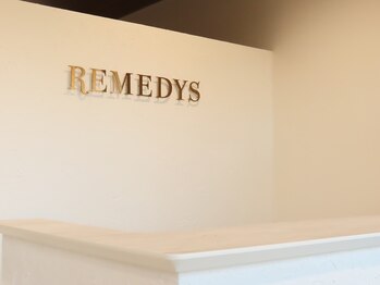 リメディーズ(REMEDYS)/入り口カウンター