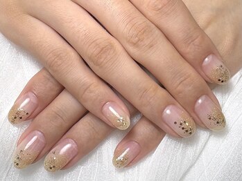ユニネイル 池袋(Uni Nail)/ラメゴールドシンプルネイル♪