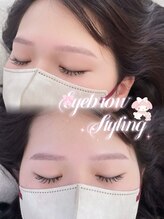 アテ(ate.)/眉スタイリング