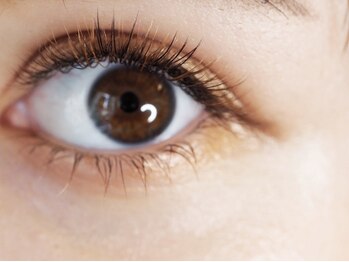 デザインケー 多賀城店(designK)/軽くてモチも◎フラットラッシュ