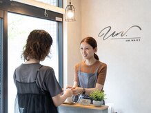 アンドットネイルズ(UN.nails)/カウンター