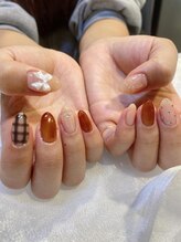 ララアンジュ(LaLa-Ange)/秋詰め込みネイル