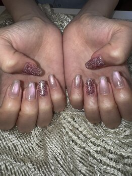 ネイルサロン シェリ(NAIL SALON Cheri)の写真/新作のマグネットとフラッシュの組み合わせ
トレンド感がここに詰まってます！