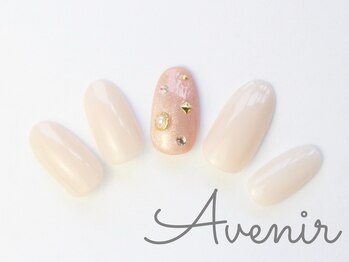 アヴィニール 表参道(Avenir)/スタッズポイント