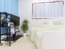 エース治療院の雰囲気（テレビを観ながらまったりするだけ！体の内側が整います♪）