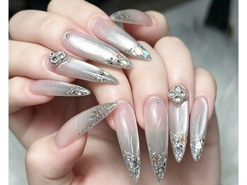 ネム(NEM.)の写真/ピンク×ブルーフラワーネイル◎いつ見てもテンションが上がる可愛いネイルで貴女の指先を輝かせます☆