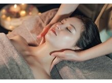 アジュガ(Ajuga)/フェイシャルリフトアップ