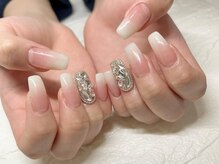 ビューティービースト フォー ネイルアンドアイラッシュ 並木店(beauty:beast)/ホワイトグラデ