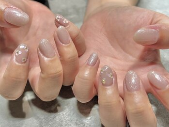 ネクスト ヴィジョン ネイル(Next Vision Nail)/【　ホログラムネイル　】