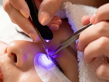 レイビューティー 浜町中央橋店(RAY+beauty)の写真/【モチの良さ◎】LEDエクステで叶える、自然で品のある目元へ*施術後すぐに洗顔・入浴OK!
