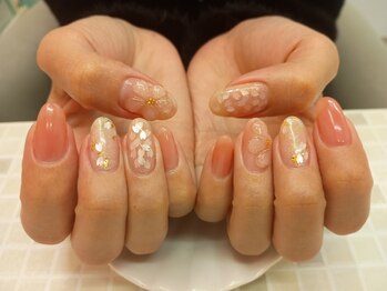 エムネイルズ(m nails)の写真/【初回オフ無料★60分付け放題￥7180】アート2本/時間内ストーン&パーツつけ放題◎