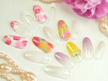 エムネイル(M Nail)/華やか上品ネイル