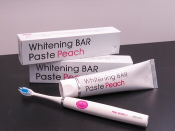 ホワイトニングバー 新潟店/専用歯磨きで表面汚れを除去