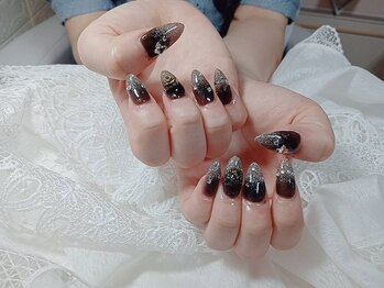 ハナアイ サロン 新大久保店(hanaai salon)/スカルプ+デザイン+スト=9800