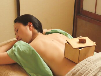 NAOホリスティック鍼灸サロン/ハンドメイドの箱灸