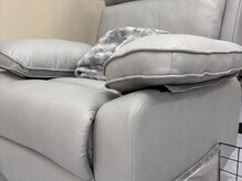 フットネイルはリクライニングソファでお過ごしいただけます♪