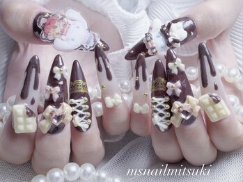 エムズ ネイル アンド アイ(M’s nail & eye)/