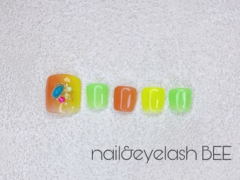 ネイルビー 銀座店(Bee)/8月フットネイルデザイン☆