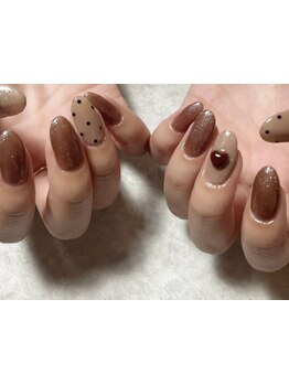 ショートネイルデザインが豊富