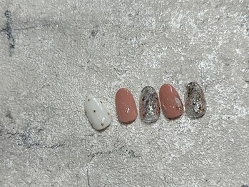 リノネイル(Lino Nail)/シンプルなトレンドコース