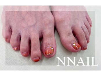 エヌ ネイル(N NAIL)の写真/サンダルの季節にフットネイルで輝く足元へ！定額デザイン豊富で自信◎