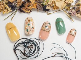 テラゾー柄ネイル