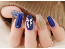 秋のガーリーネイル