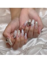 リンドネイル バイ モカ アンド ララ(Lind nail by moca and LaLa)/ホワイトネイル