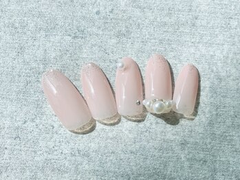 リーチェ ネイルズ(Riche Nails)/ベビーピンク◎パールで華やかに