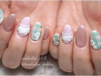 ネイルサロンアンドスクール エーアール(AR)/ぷっくりアートがポイント♪