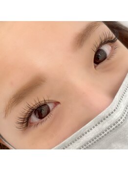 Lien eyelash南流山店の写真/モチ重視の方に。LEDエクステでキレイが長続き