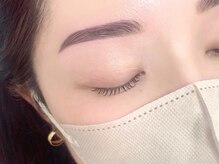 リステン(Lis 10)/ハリウッドブロウリフト(眉毛)♪