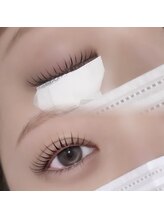 あなたの魅力を目元からプロデュース♪まつ毛とアイブロウで叶える理想の自分