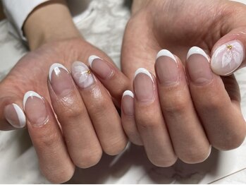 アイユー 千葉(iu.)/王道白フレンチと白花アート