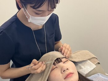 江南まつげ/3.丁寧な施術