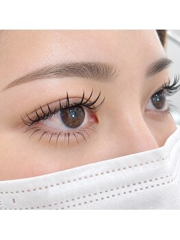 イユー(yeu)の写真/【22時まで営業】仕事帰りや隙間時間に通いやすい◎キッズスペース完備！ネイル/まつ毛どちらも可能♪
