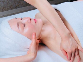 ボーテセレスト(BEAUTE CELESTE)/デトックスフェイシャル