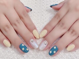 #フラワーネイル #ホロネイル