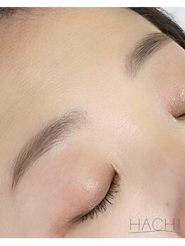 ハチ(HACHI)/眉スタイリング