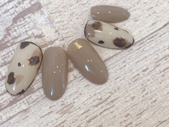 ネイルアンドアイラッシュサロン ミッタ(Mitta)/¥7500-