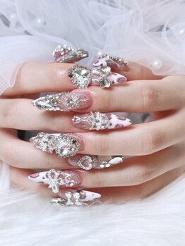 お爪かわいいネイルサロンの写真/【10/1旭町NEW OPEN】中心部近くにド派手ネイルが得意のサロンが新登場!理想のゴテゴテネイルはお任せを☆