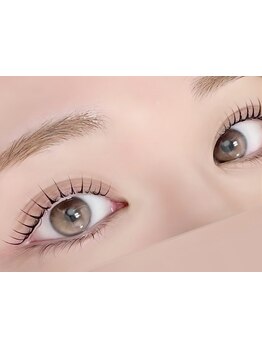 ナチュラル上品な目元にしたい