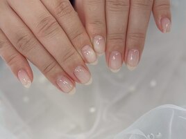 爪育/美フォルムクリアネイル