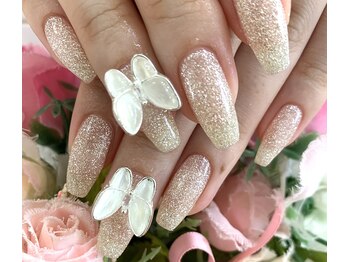 ネイルサロン ドレス(Nail Salon Dress)/【mg近藤】キラキラ☆蝶々パーツ