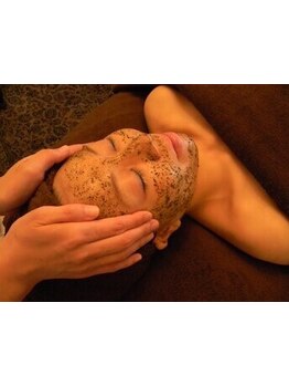 ホウレイ線・たるみ改善！予防ケア