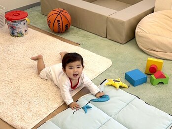 ベリンダ アイラッシュサロン(belinda)の写真/【キッズスペースあり】子育てママが通いやすいサロンがついに本厚木にOPEN★0歳のお子様も大歓迎◎