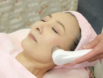 樹理庵/フェイシャル施術風景