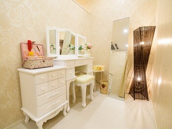 エリザ(ELIZA)/プライベートメークアップルーム