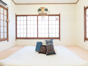 リラリラ 浅草店の写真/非日常的な古民家Salon★当店独特の和洋折衷のお部屋でタイ古式マッサージ/もみほぐし＆ストレッチ♪