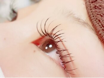 リボン 佐野店(Ribbon)の写真/丁寧カウンセリングで最小限ダメージ★ナチュラルで上品な大人可愛い目元へ♪